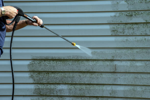 Best Gutter Cleaning  in Des Moines, WA